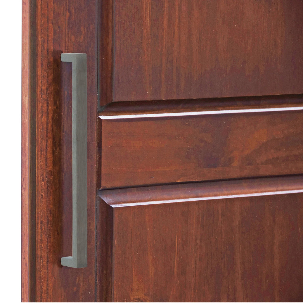 Armoire-penderie Palace Imports Cosmo 3 portes, 100 % bois massif, avec portes en bois massif ou miroir