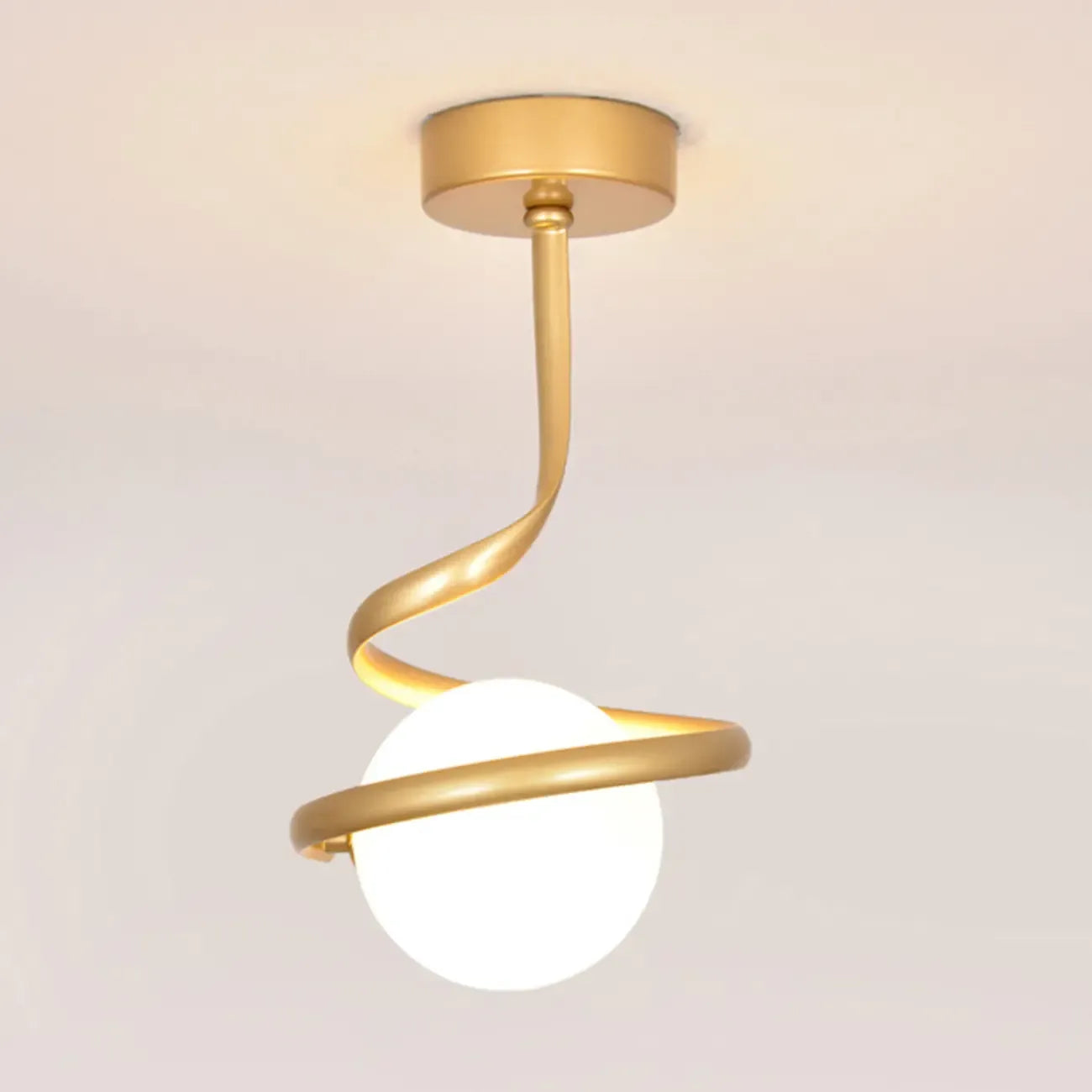 Mini plafonnier LED créatif pour une élégance au salon