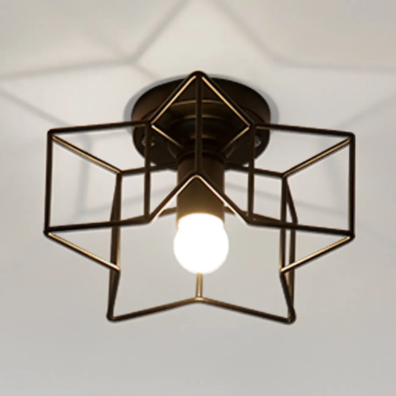 Plafonnier semi-encastré noir de style industriel pour salon