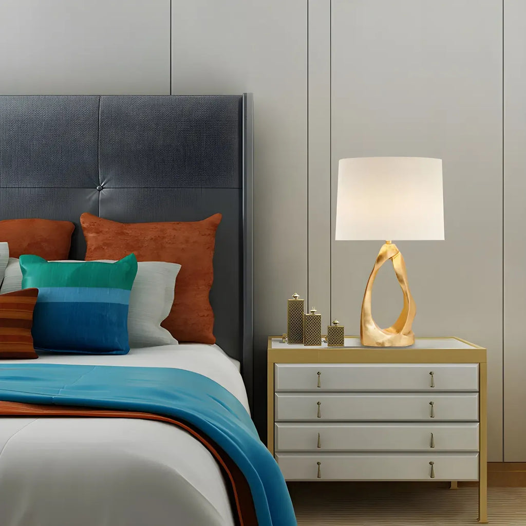 Lampe de bureau électrique moderne à brancher avec base dorée pour chambre à coucher