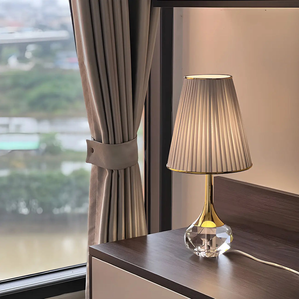 Lampe de table élégante en cristal avec abat-jour plissé pour salon
