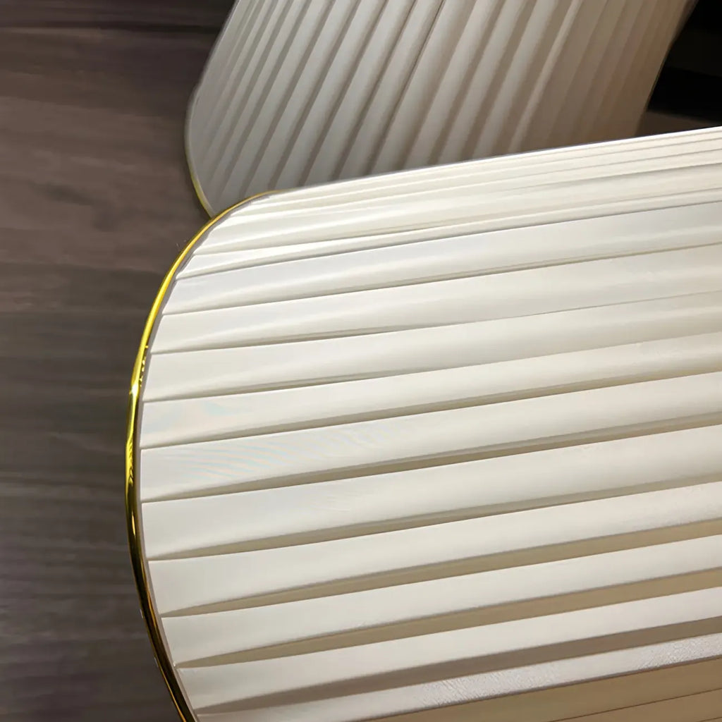 Lampe de table élégante en cristal avec abat-jour plissé pour salon