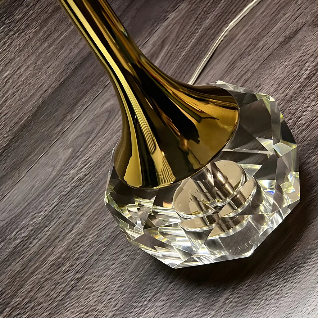 Lampe de table élégante en cristal avec abat-jour plissé pour salon
