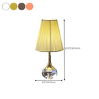 Lampe de table élégante en cristal avec abat-jour plissé pour salon