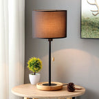 Lampe de table géométrique moderne avec interrupteur à tirette pour usage résidentiel