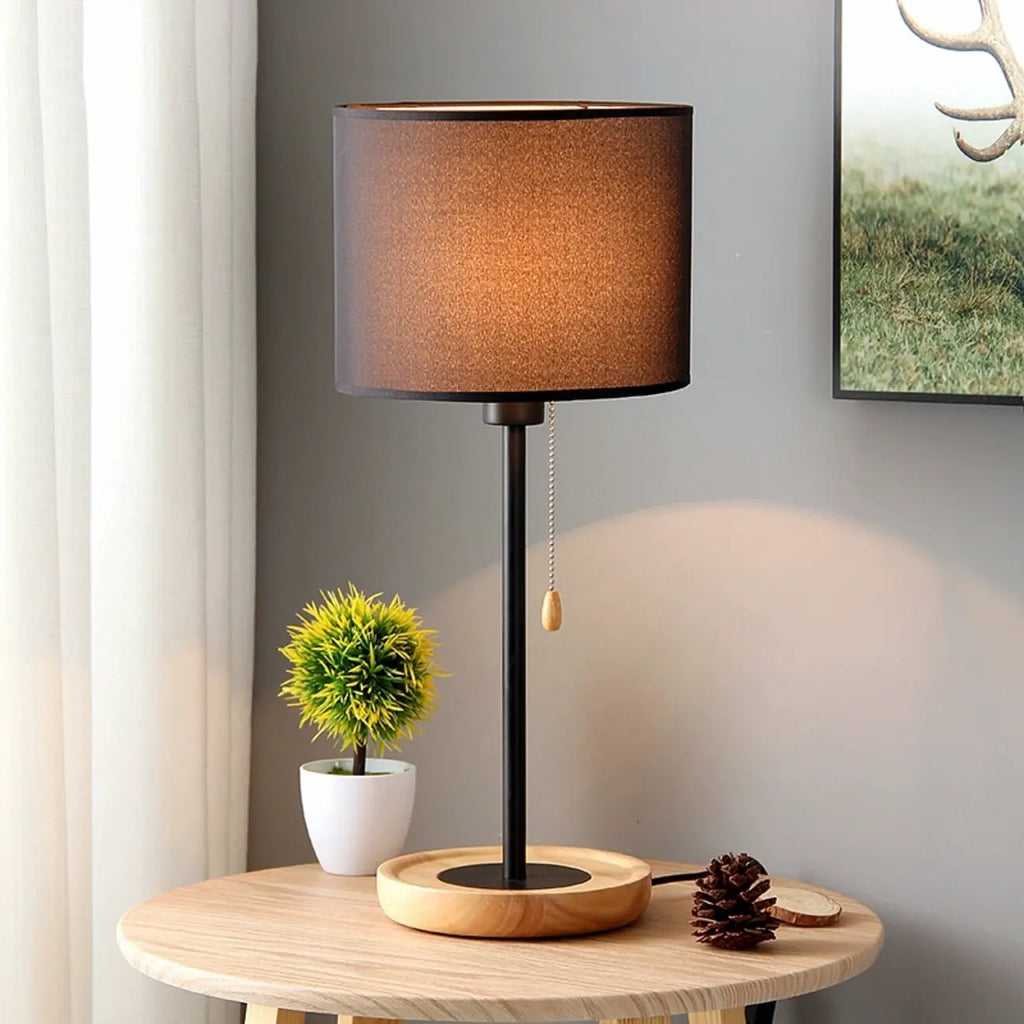 Lampe de table géométrique moderne avec interrupteur à tirette pour usage résidentiel
