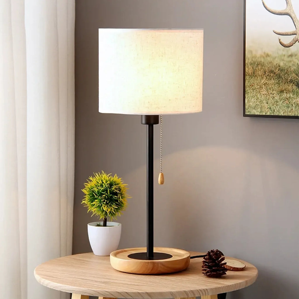 Lampe de table géométrique moderne avec interrupteur à tirette pour usage résidentiel