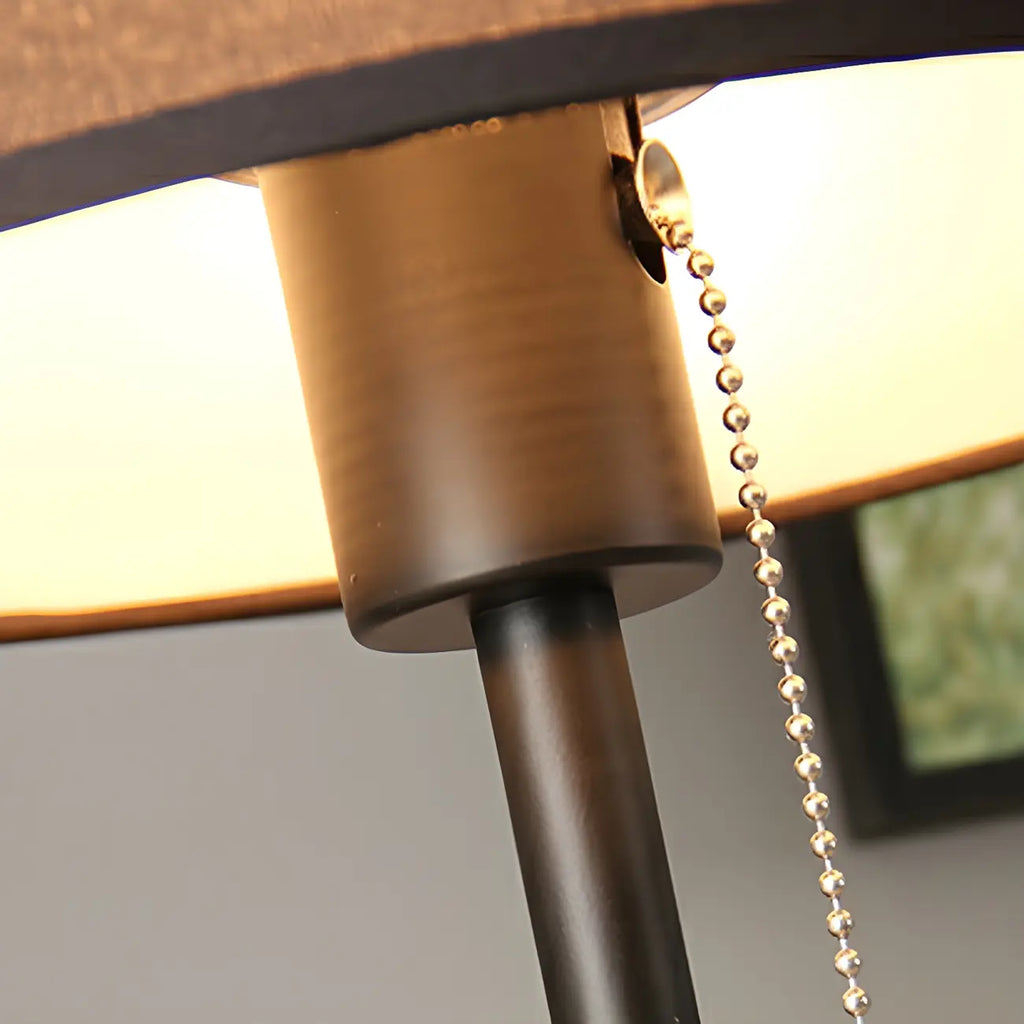 Lampe de table géométrique moderne avec interrupteur à tirette pour usage résidentiel