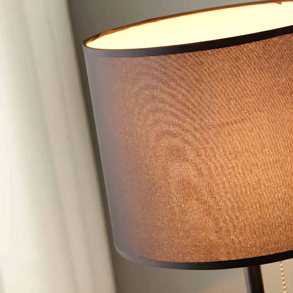 Lampe de table géométrique moderne avec interrupteur à tirette pour usage résidentiel