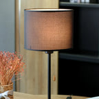Lampe de table géométrique moderne avec interrupteur à tirette pour usage résidentiel