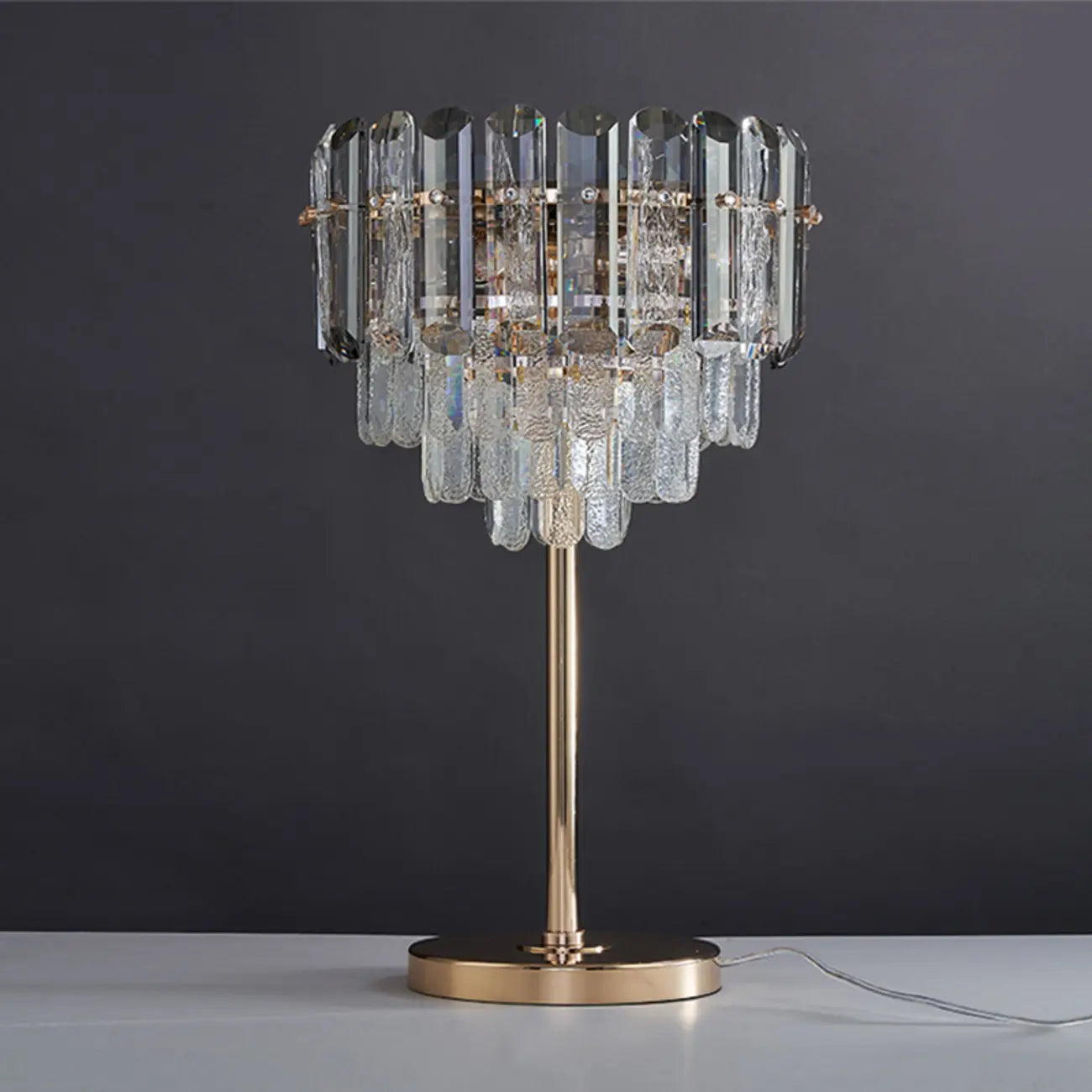 Lampe de table géométrique en cristal glamour