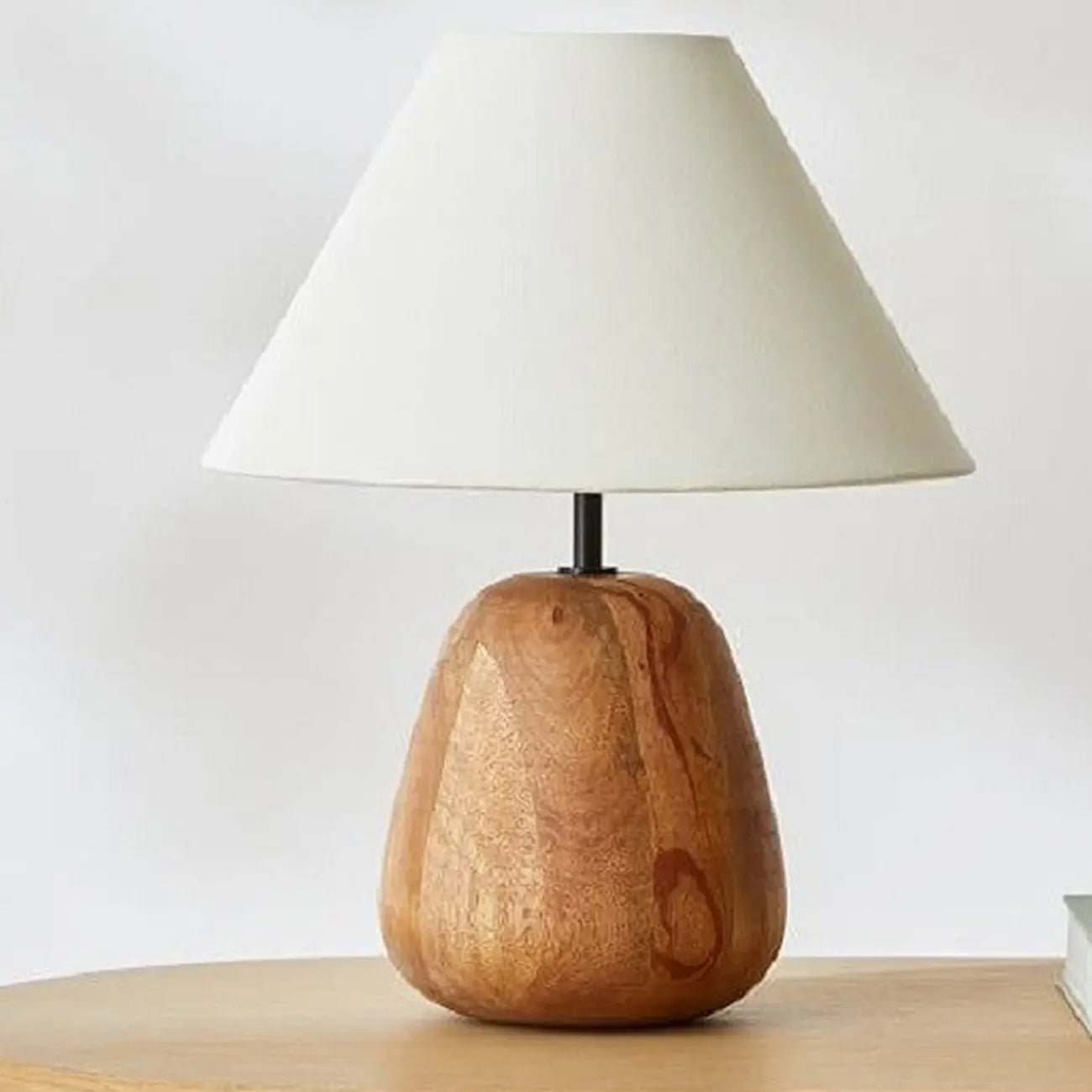 Lampe de table rustique en bois blanc à brancher pour usage résidentiel