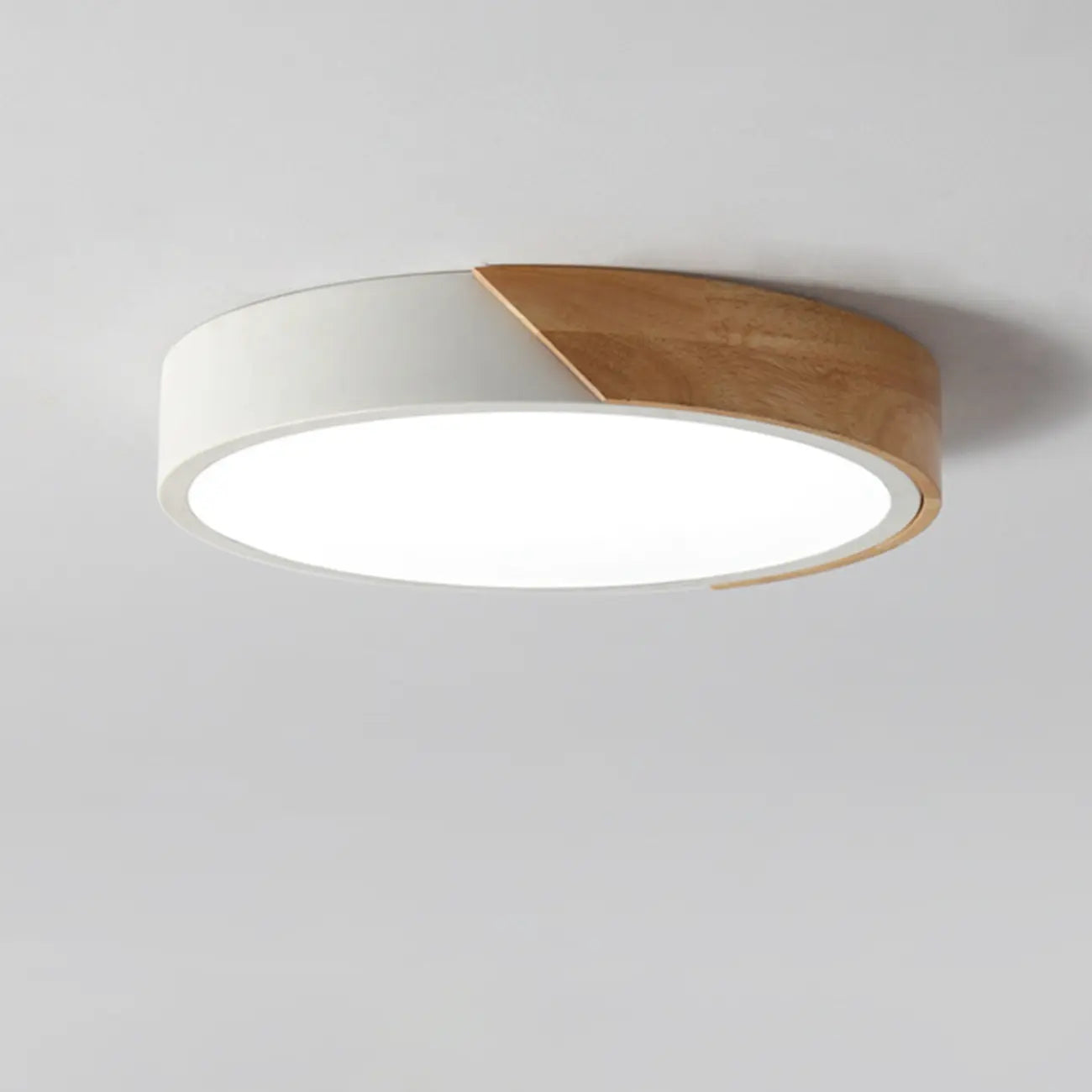 Plafonnier LED circulaire encastré pour usage résidentiel