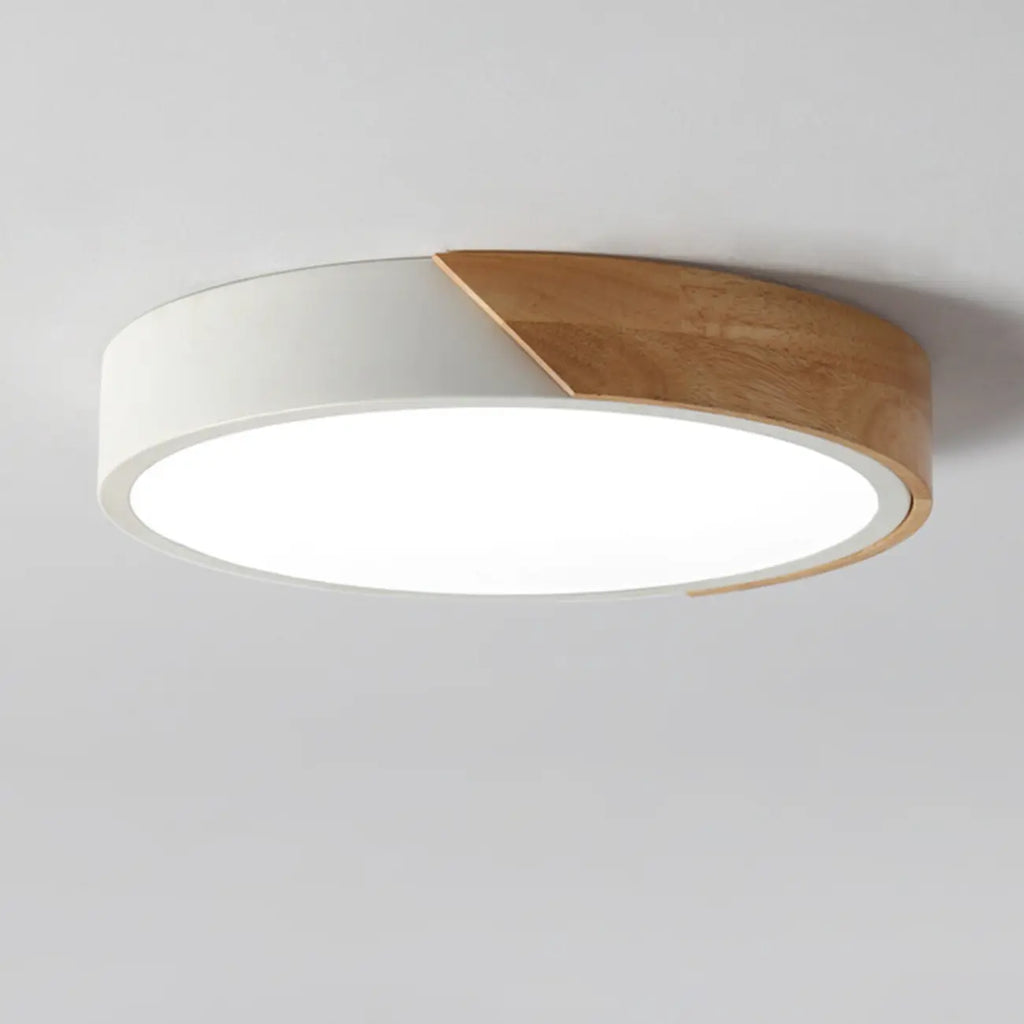 Plafonnier LED circulaire encastré pour usage résidentiel