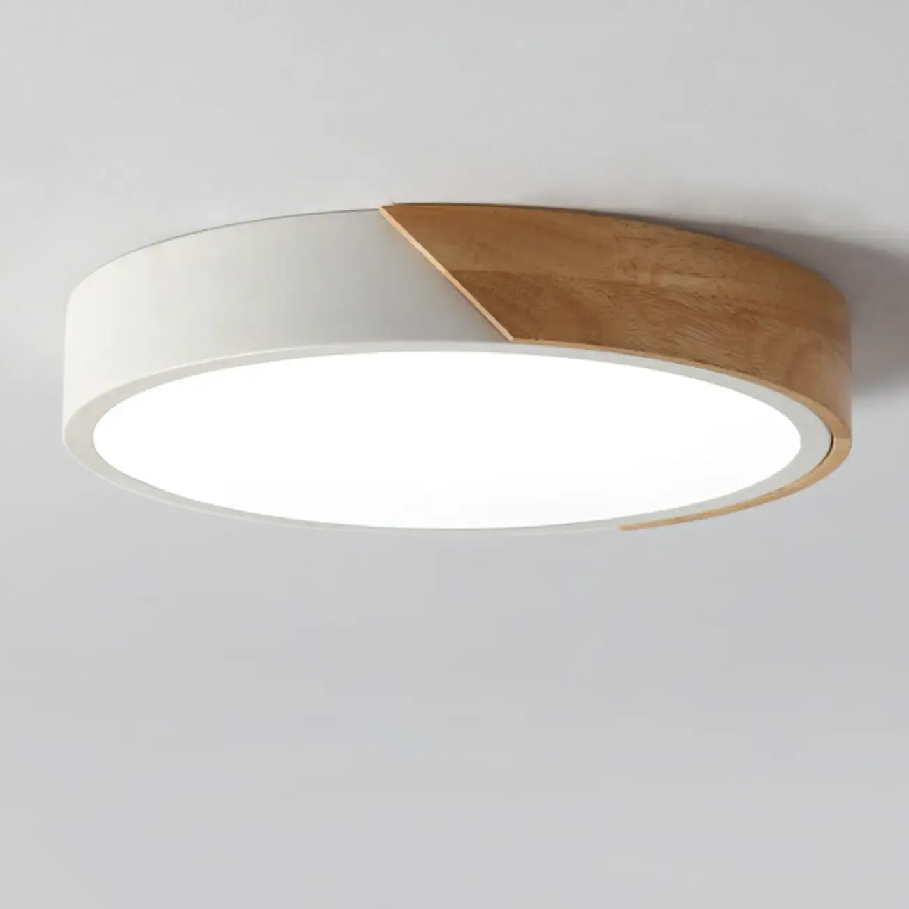 Plafonnier LED circulaire encastré pour usage résidentiel