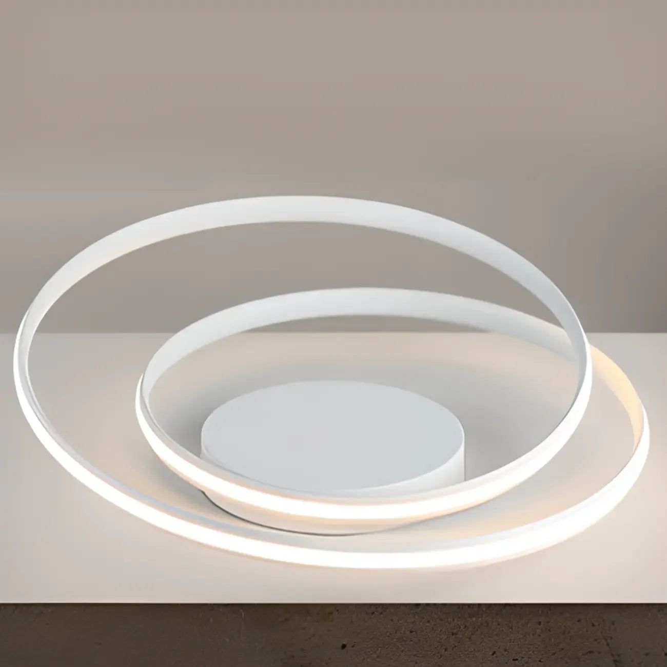 Plafonnier circulaire minimaliste pour salon moderne