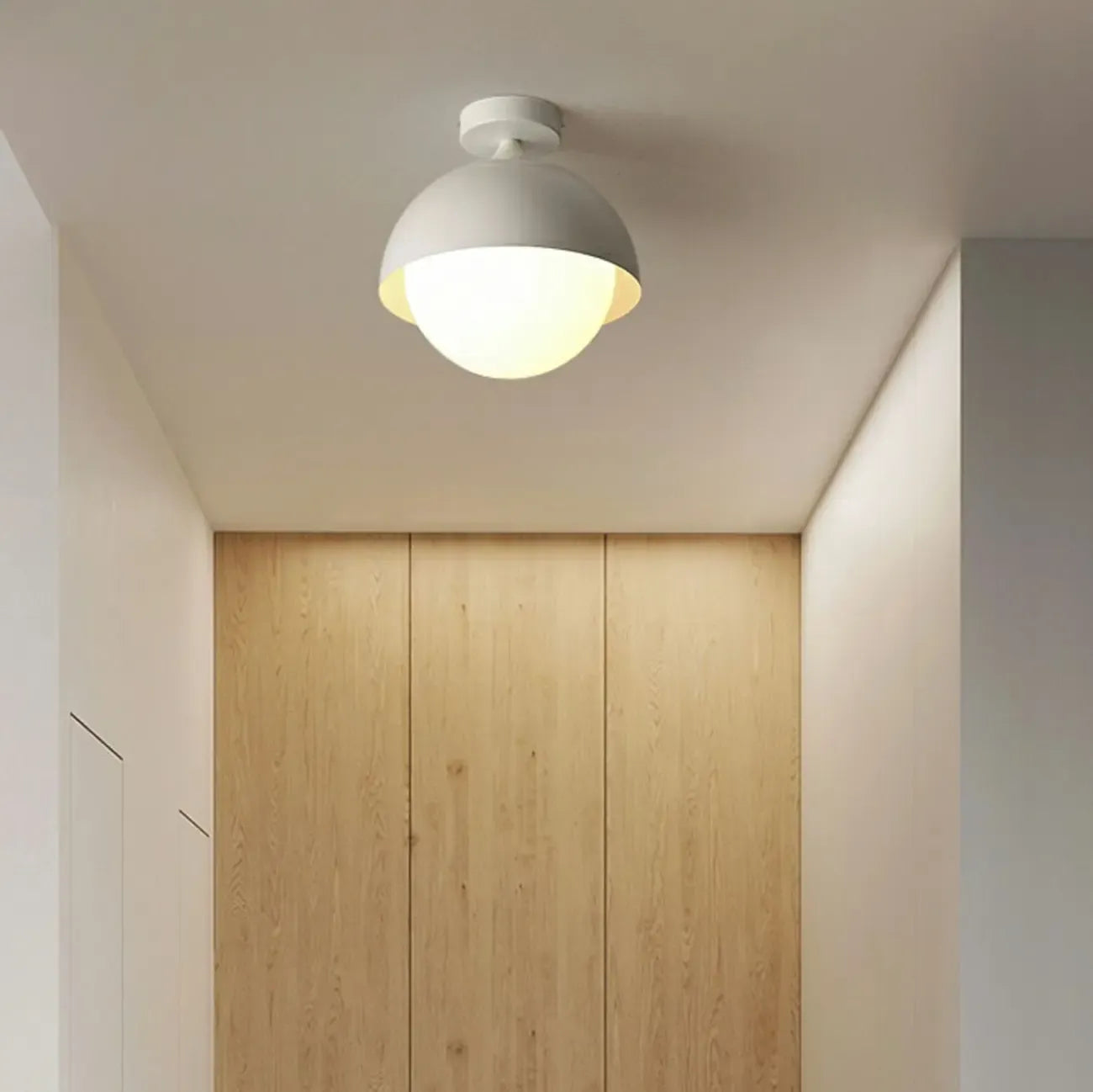 Mini plafonnier LED semi-encastré pour salon