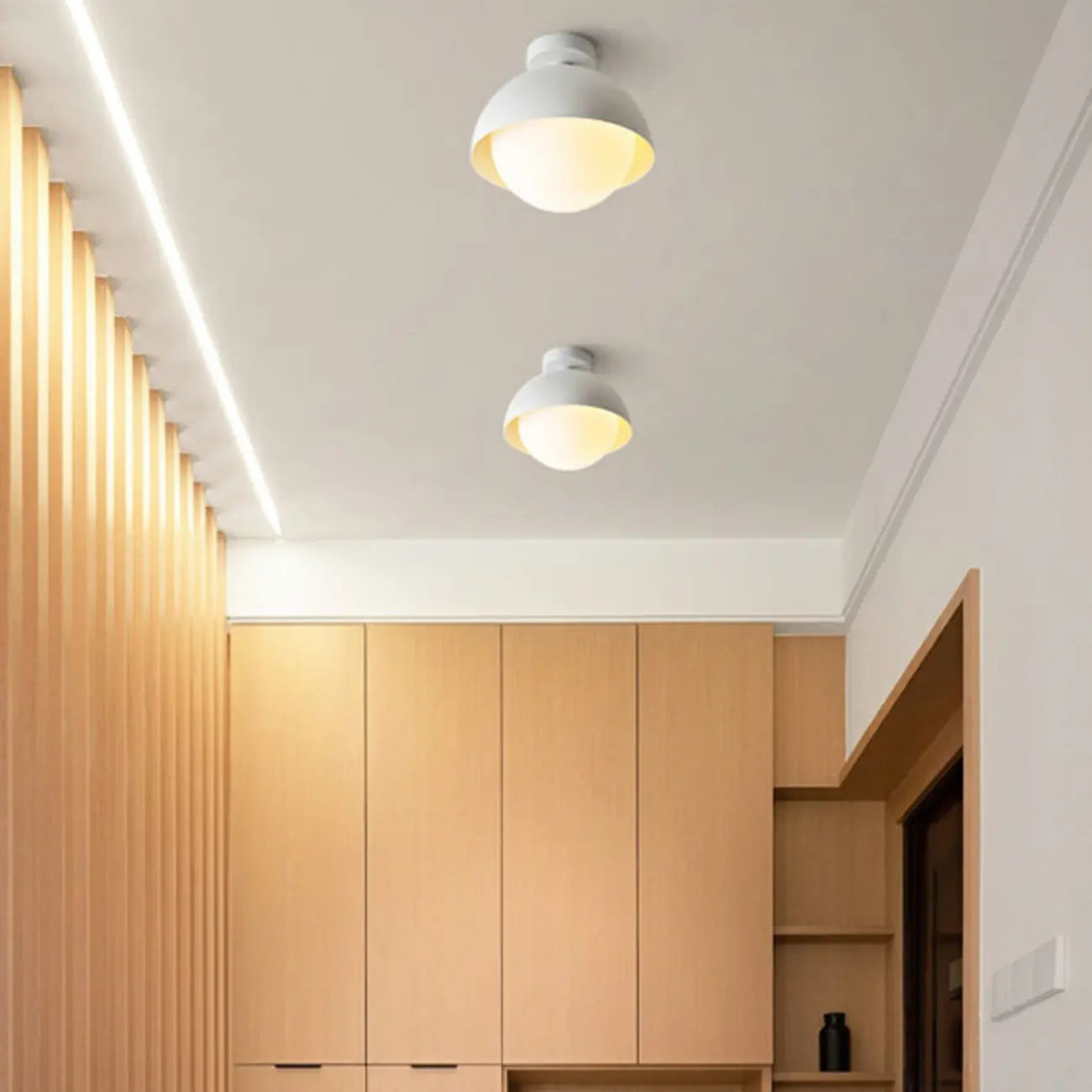 Mini plafonnier LED semi-encastré pour salon