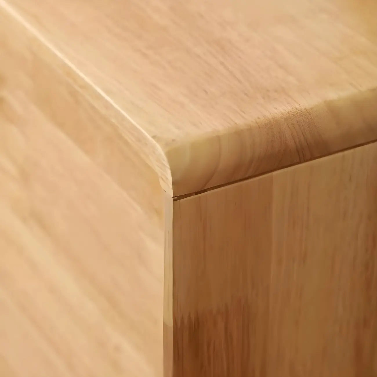 Commode compacte en bois naturel avec armoire et tiroirs