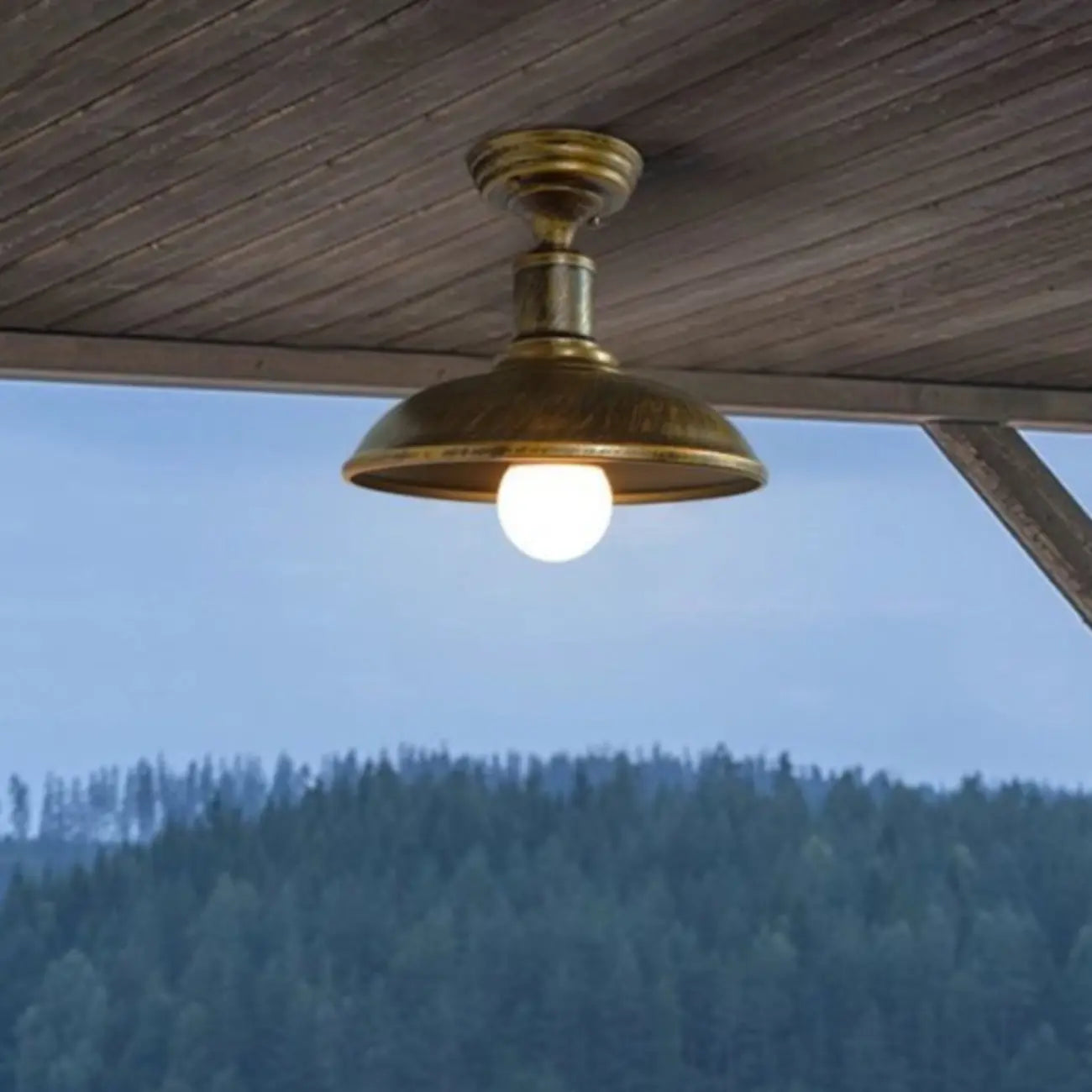 Plafonnier semi-encastré industriel à LED avec abat-jour en fer noir
