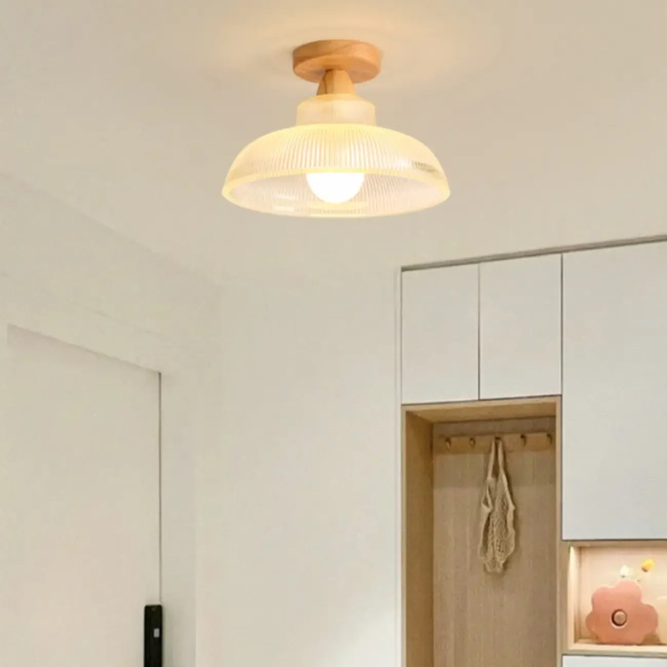 Plafonnier semi-encastré moderne à LED avec abat-jour transparent