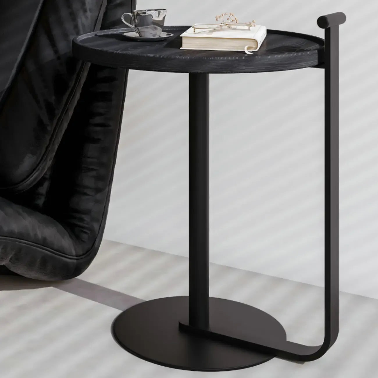 Table basse minimaliste ronde à base en acier pour salon