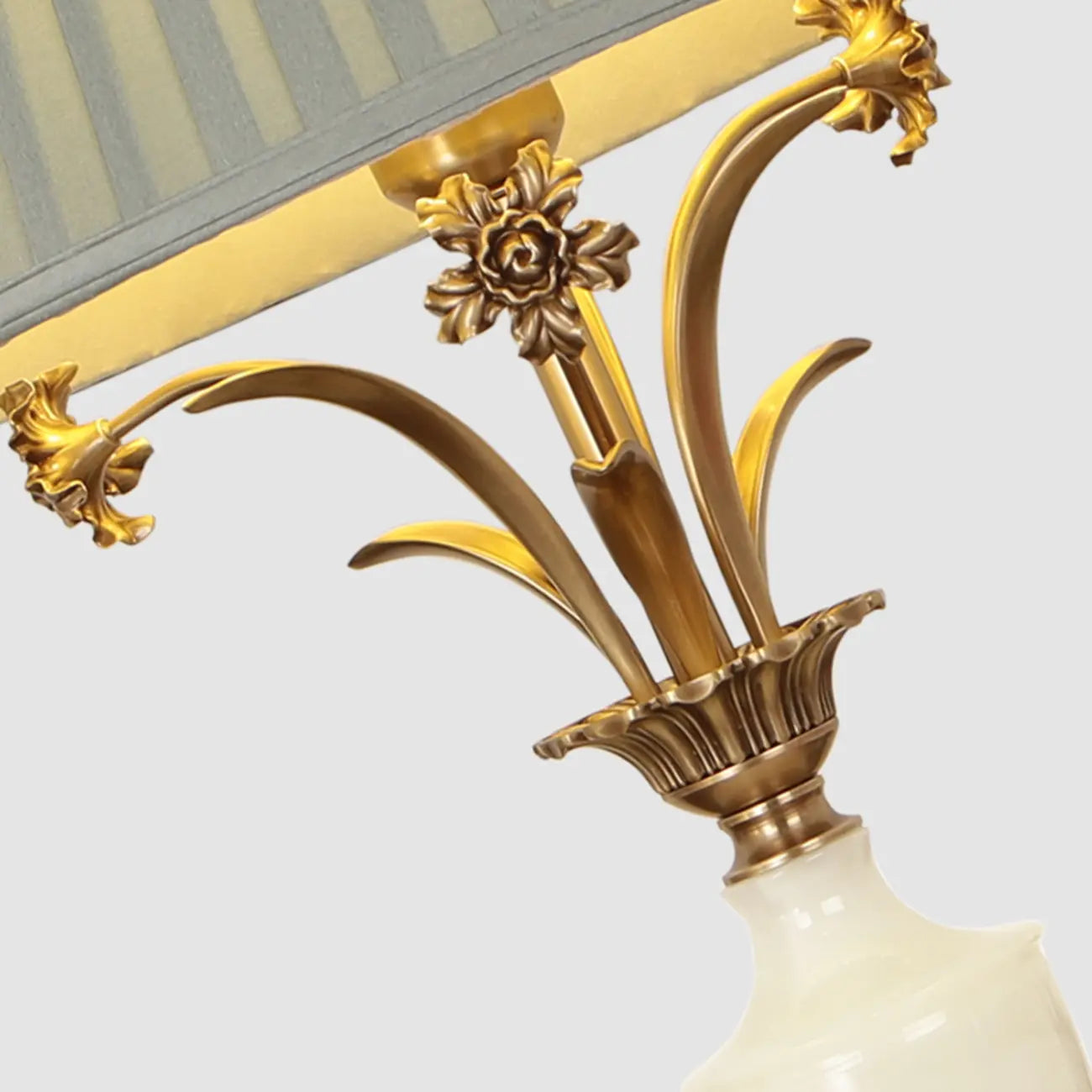 Lampe de table élégante en métal vert avec télécommande pour salon