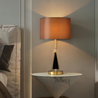 Lampe de table moderne en métal doré avec abat-jour cylindrique