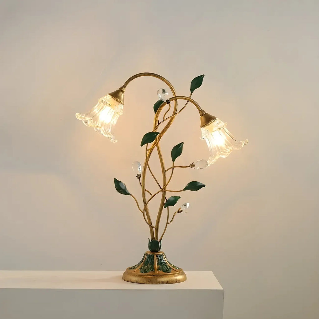 Lampe de table élégante en métal avec abat-jour floral en verre pour usage résidentiel