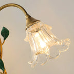 Lampe de table élégante en métal avec abat-jour floral en verre pour usage résidentiel