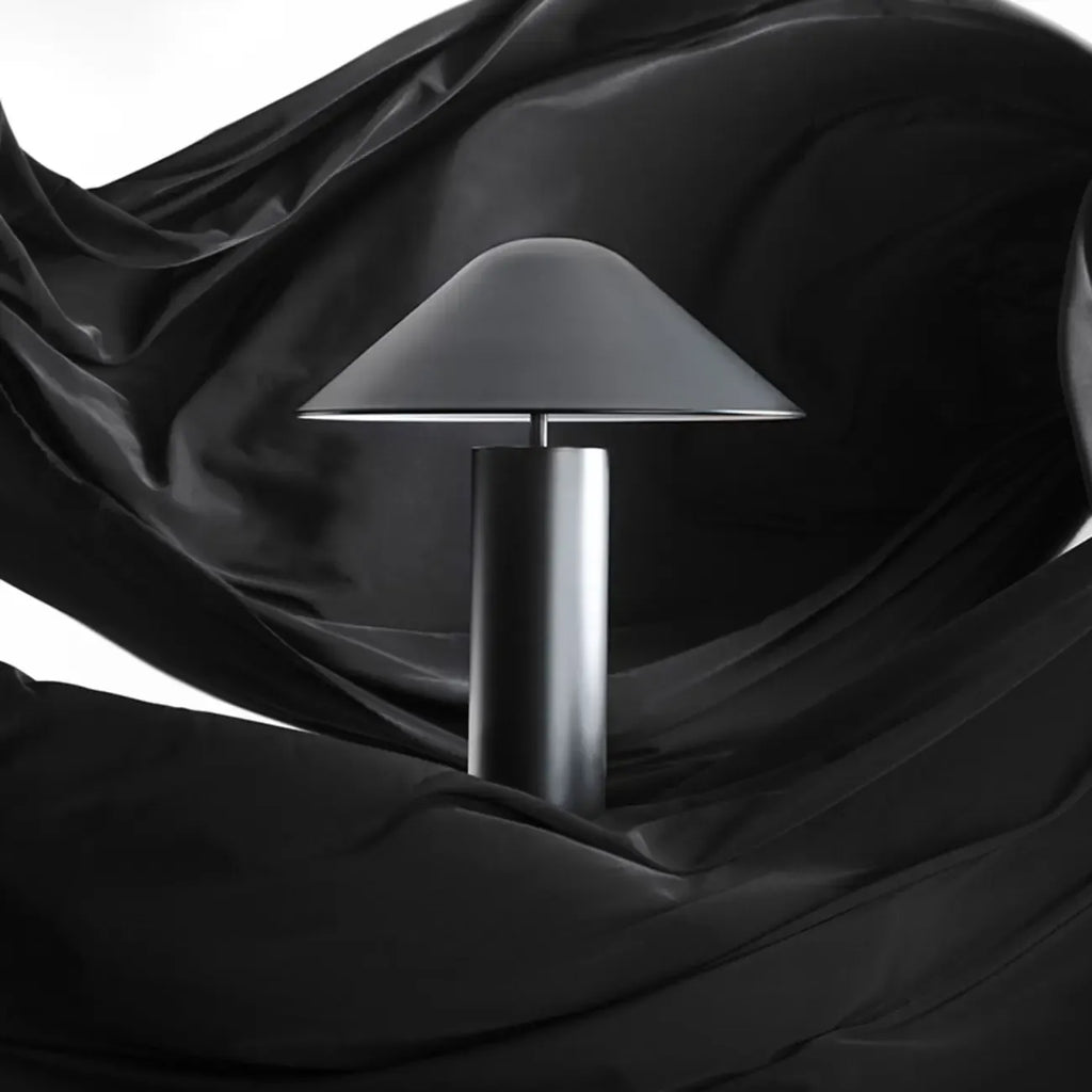 Lampe de table moderne conique en aluminium pour chambre à coucher