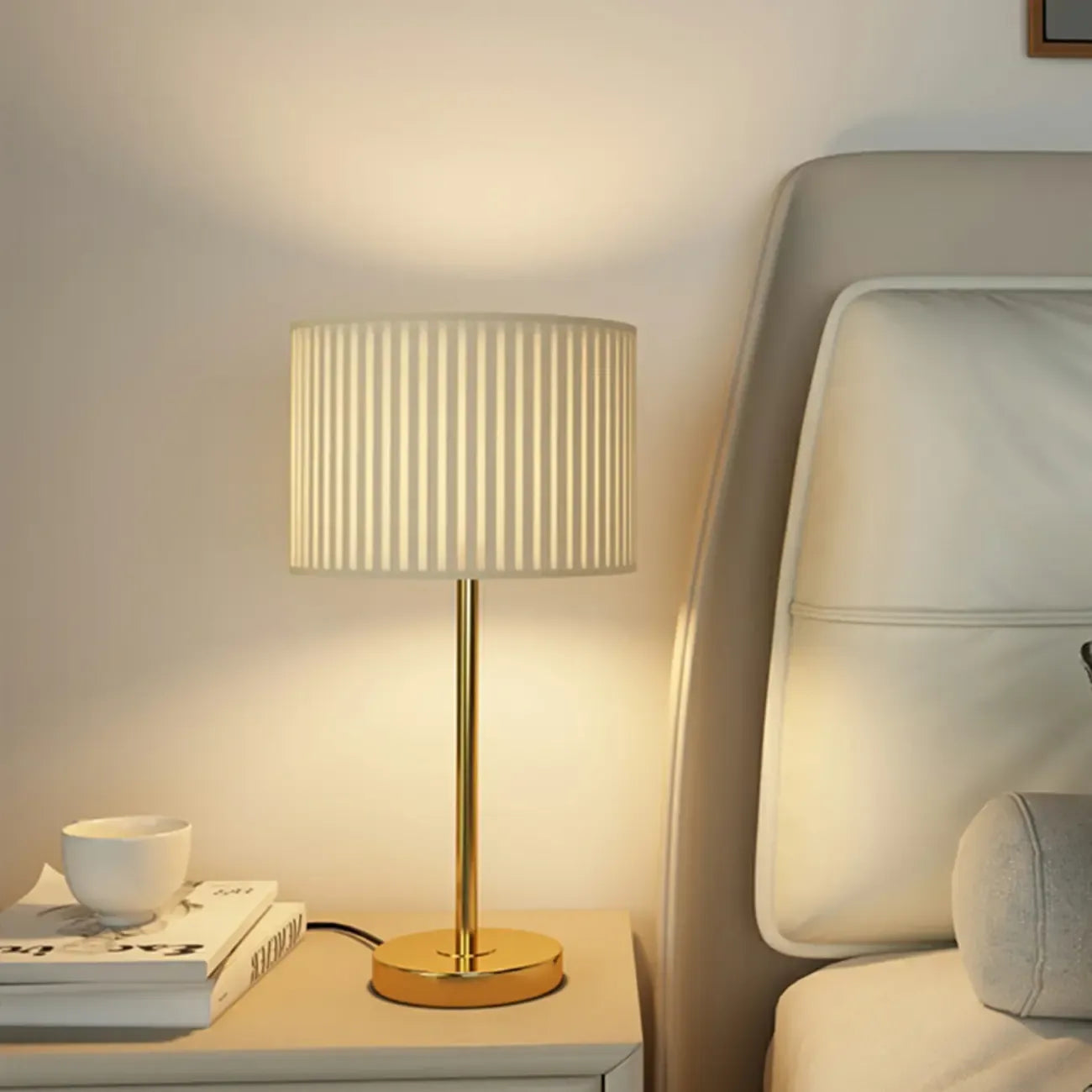 Lampe de table géométrique contemporaine en métal pour la maison