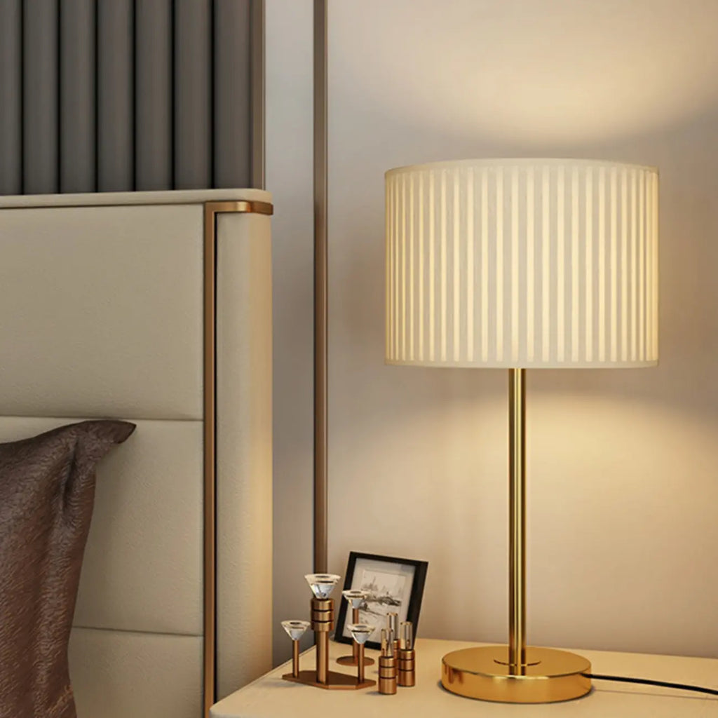 Lampe de table géométrique contemporaine en métal pour la maison