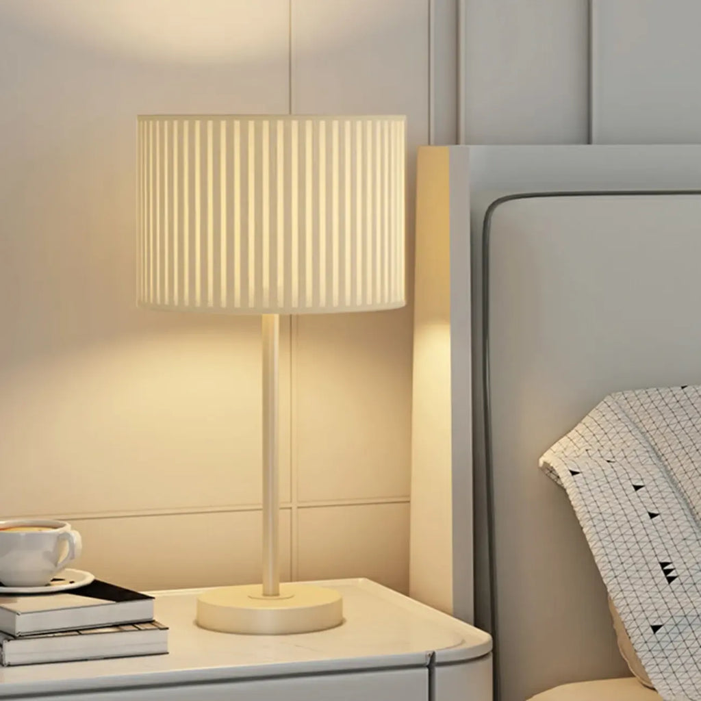 Lampe de table géométrique contemporaine en métal pour la maison
