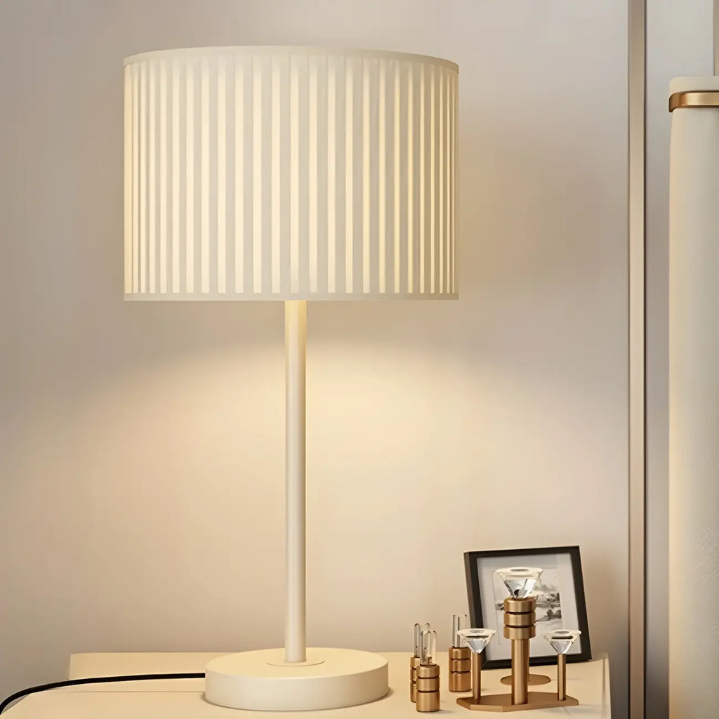 Lampe de table géométrique contemporaine en métal pour la maison