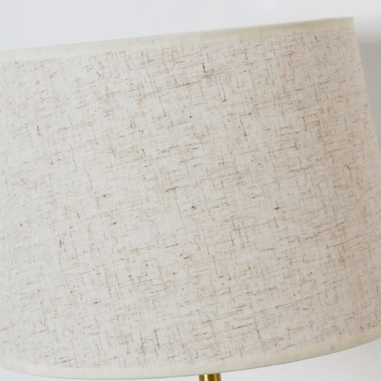 Lampe de table géométrique moderne dorée pour salon