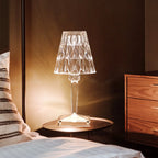 Lampe de table glamour rechargeable en acrylique pour chambre à coucher