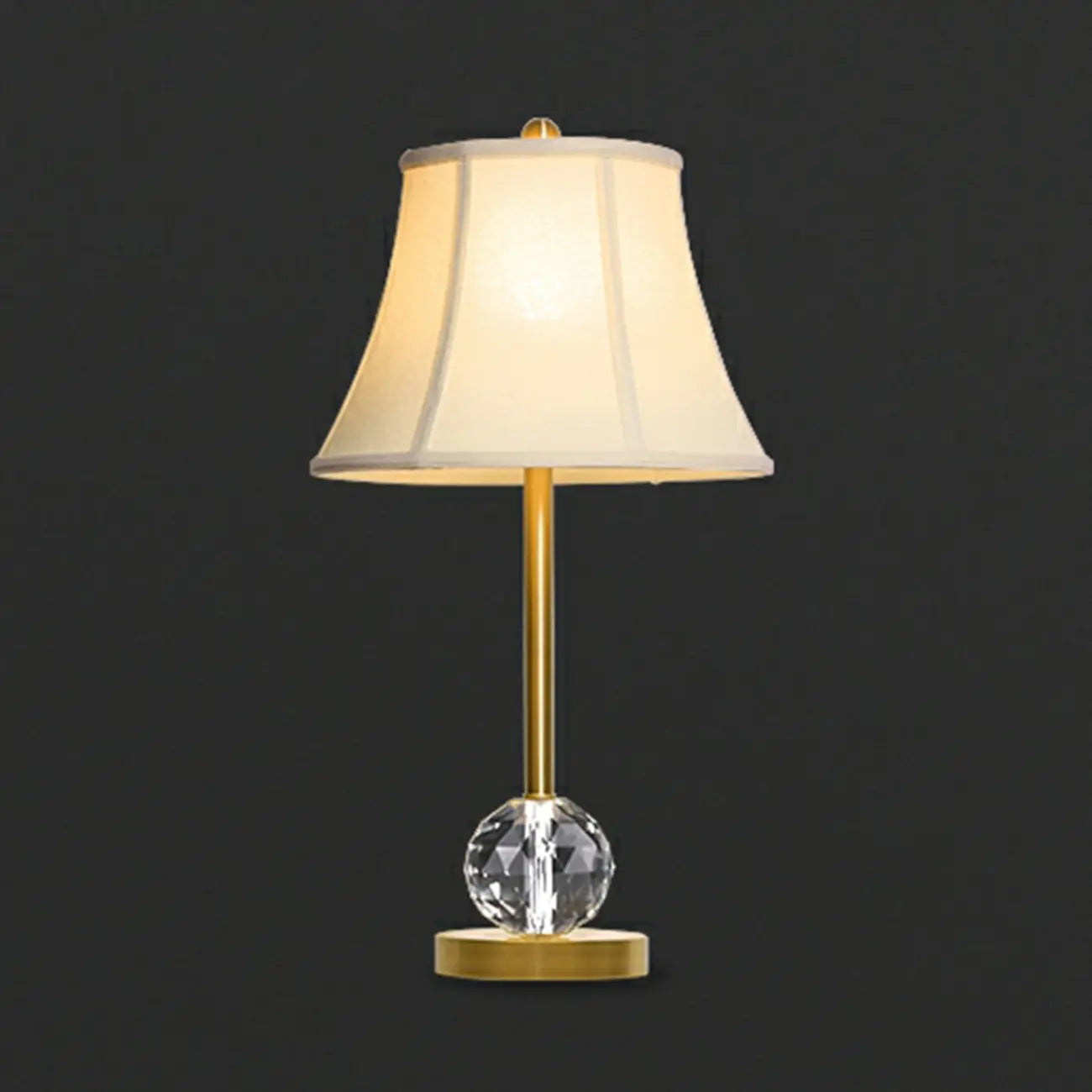 Lampe de table classique blanche à abat-jour géométrique doré pour chambre à coucher
