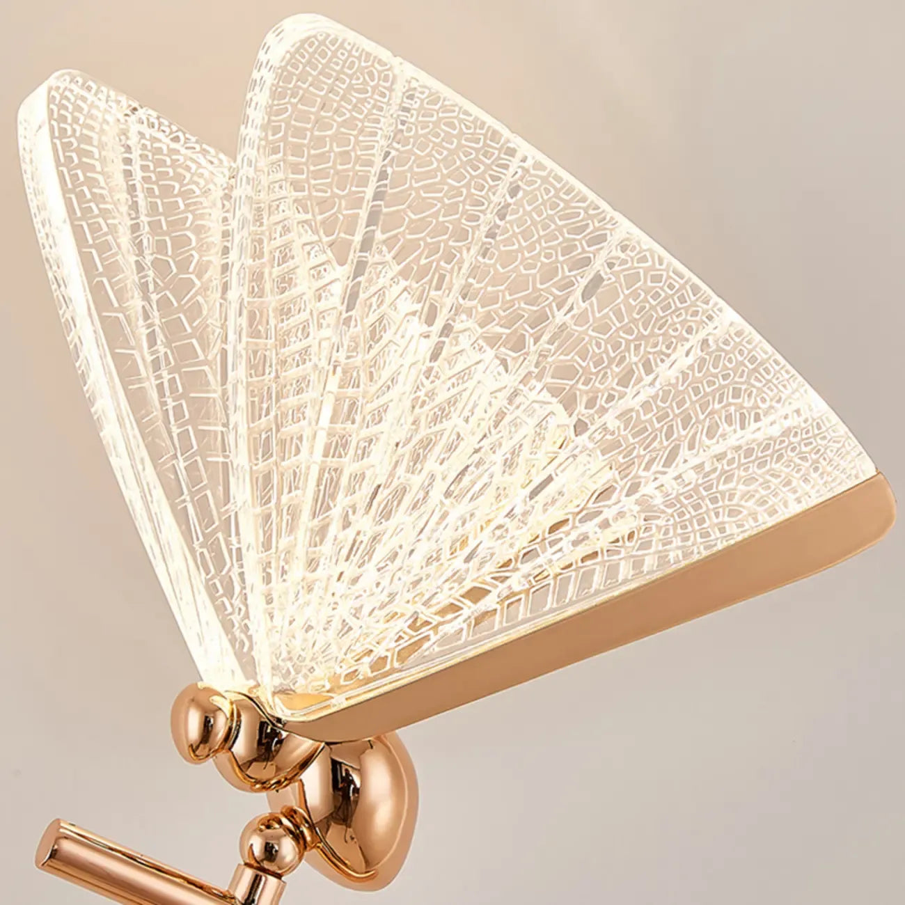 Lampe de table glamour en acrylique doré en forme de papillon