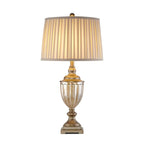 Lampe de table classique géométrique dorée pour usage résidentiel