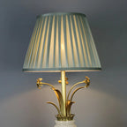Lampe de table géométrique dorée classique à brancher pour chambre