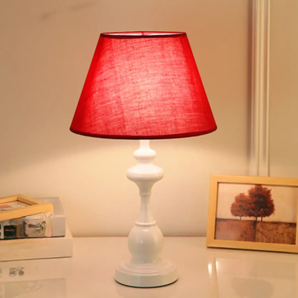 Lampe de table classique en métal, à brancher, pour chambre à coucher