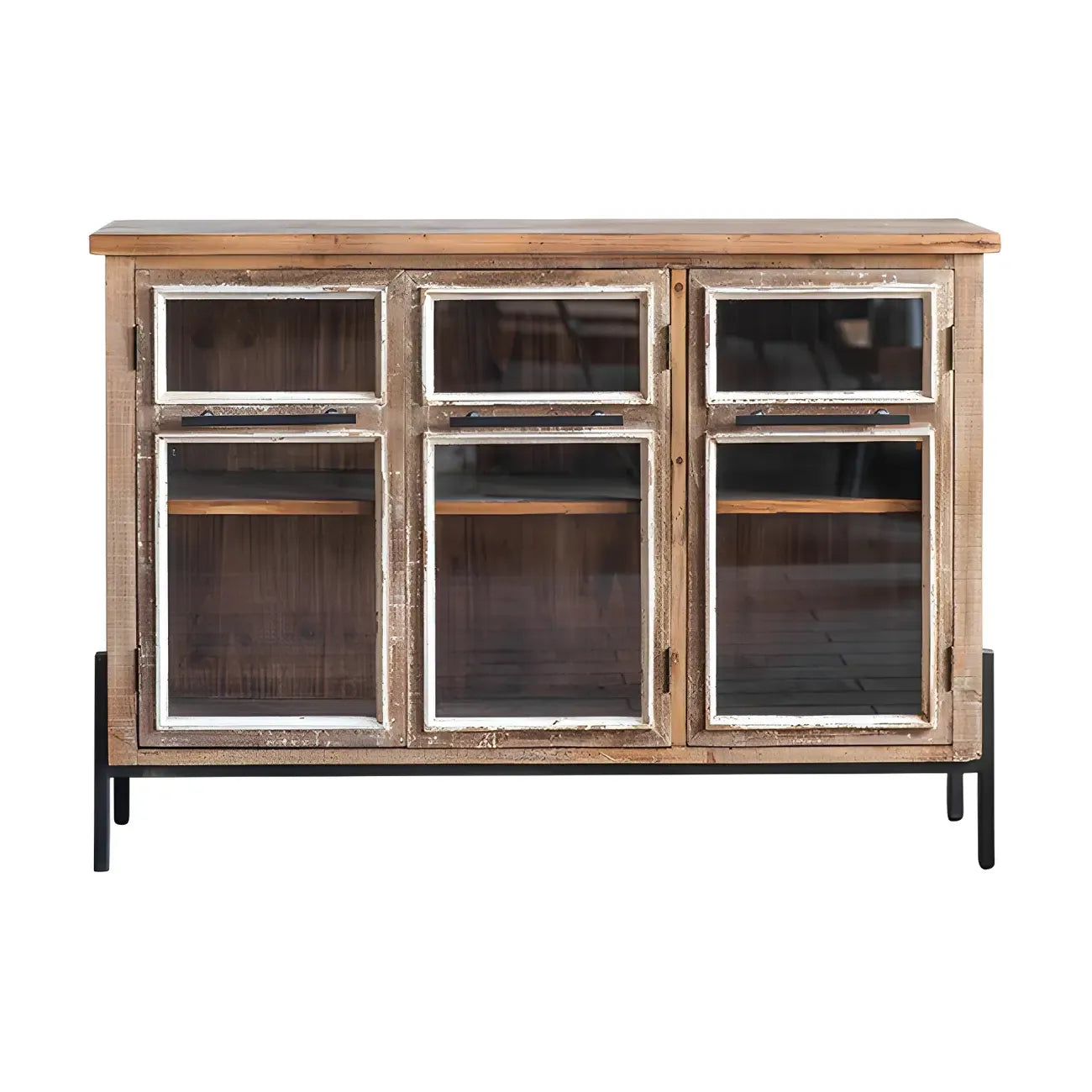 vaisselier en bois brun de style campagnard français avec porte vitrée