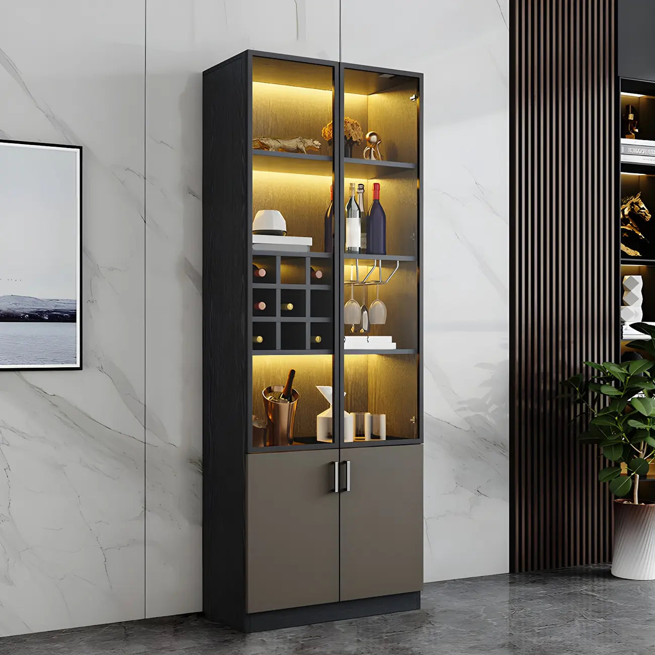 Grande vitrine à vin avec portes vitrées et bois noir