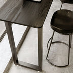 Élégante table de bar longue noire pour la maison et les cafés