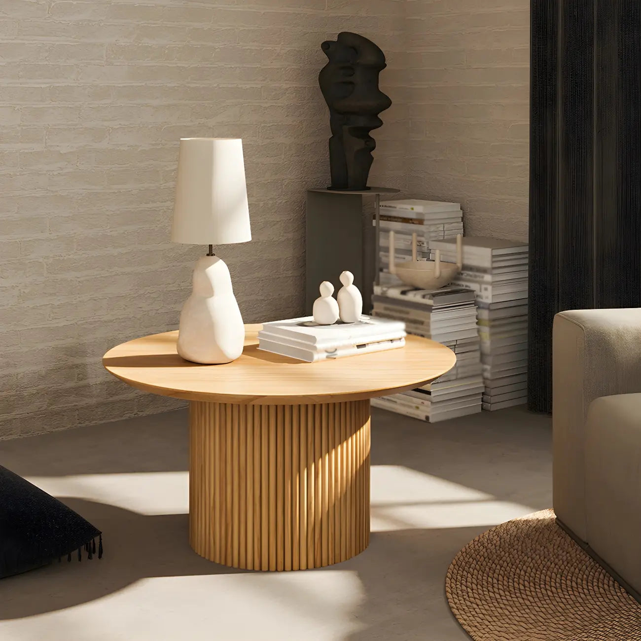Table d'appoint ronde minimaliste en bois naturel pour le salon