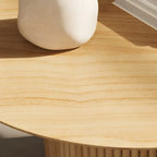 Table d'appoint ronde minimaliste en bois naturel pour le salon