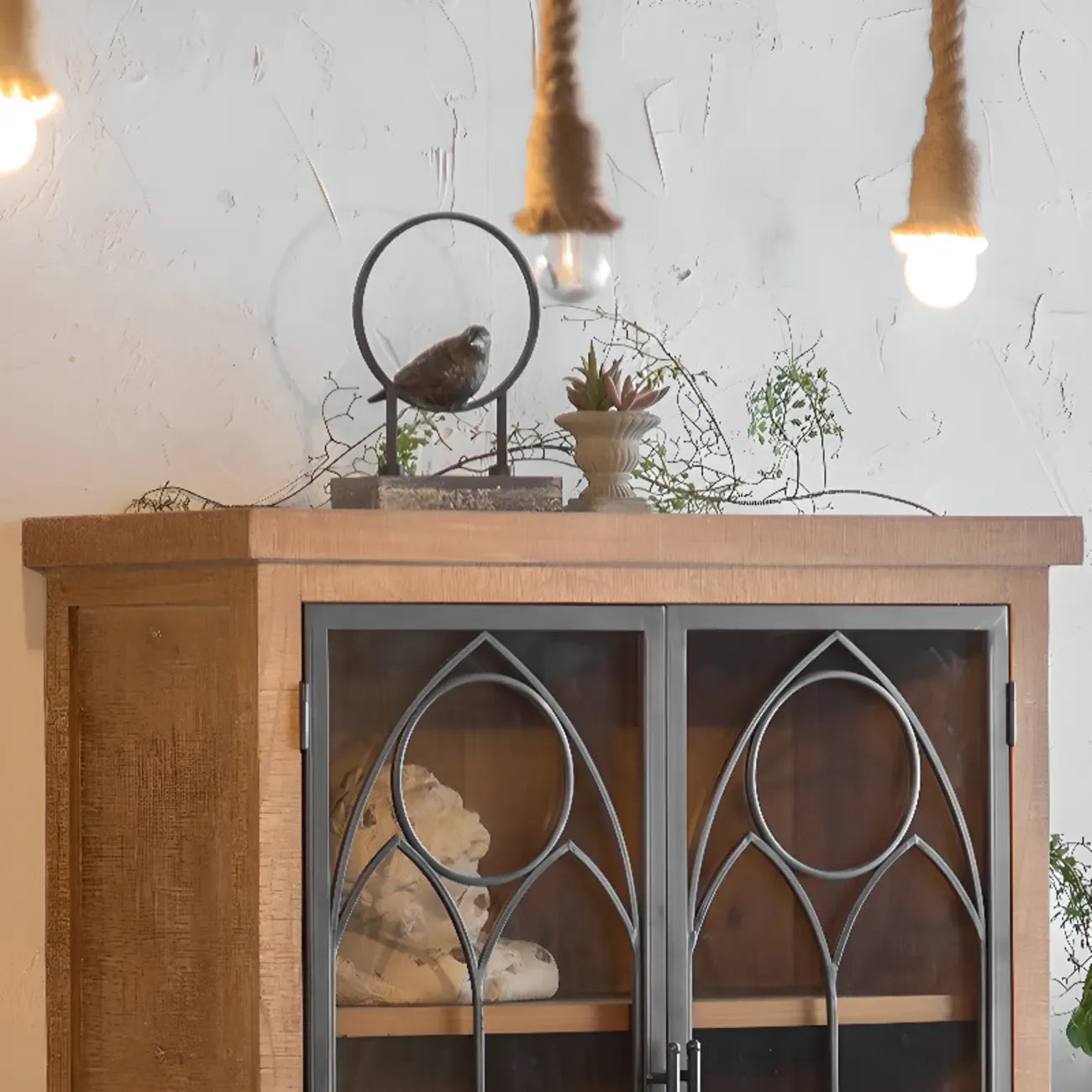 Armoire de rangement autoportante de style campagne française pour la décoration intérieure