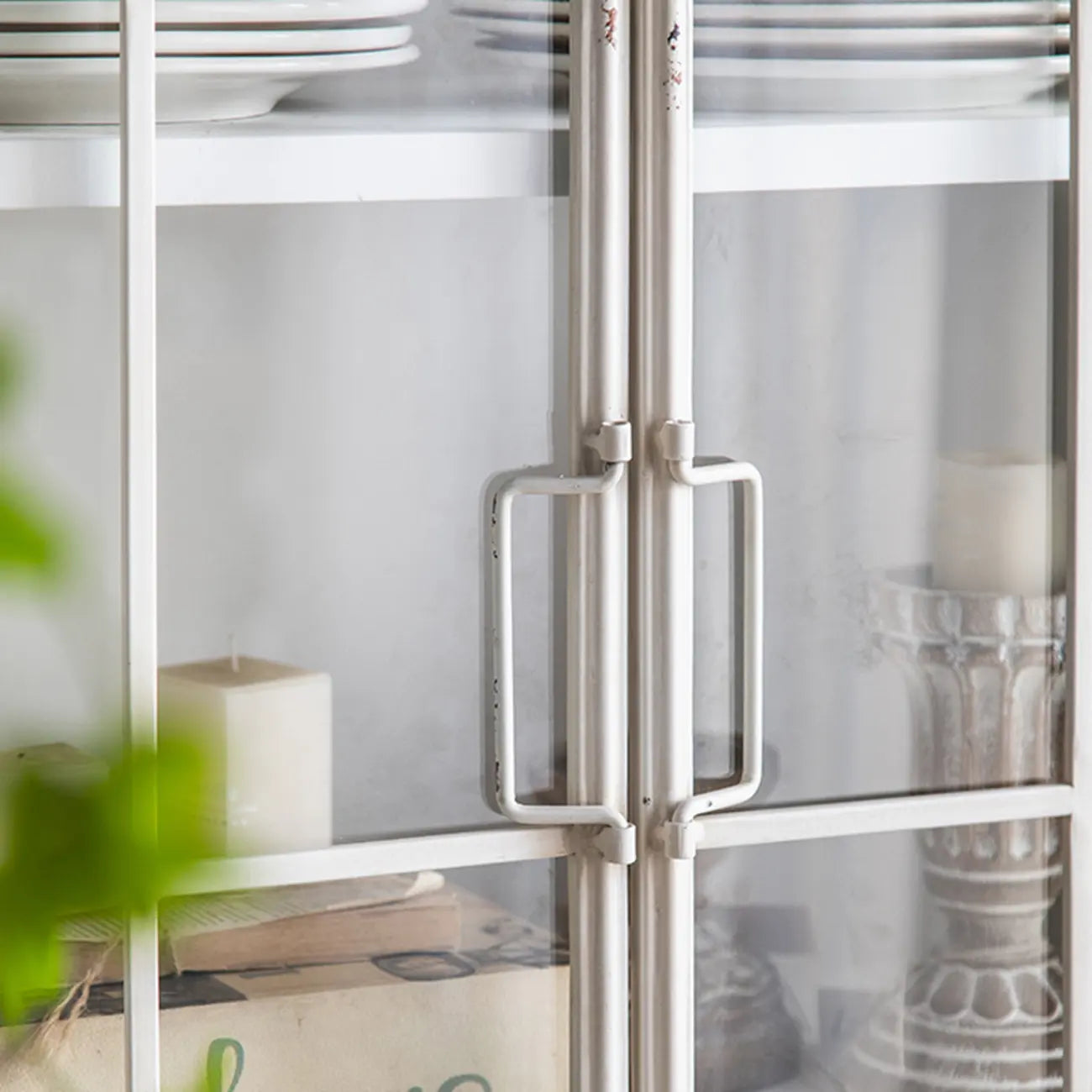 68 mobili accentati bianchi in stile provenzale per l'arredamento d'interni