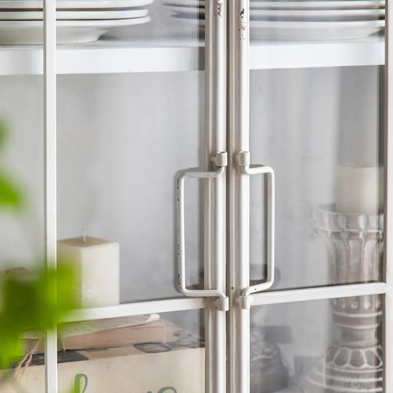 68 mobili accentati bianchi in stile provenzale per l'arredamento d'interni